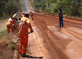 Galvão demite e ameaça parar obra na BR-153